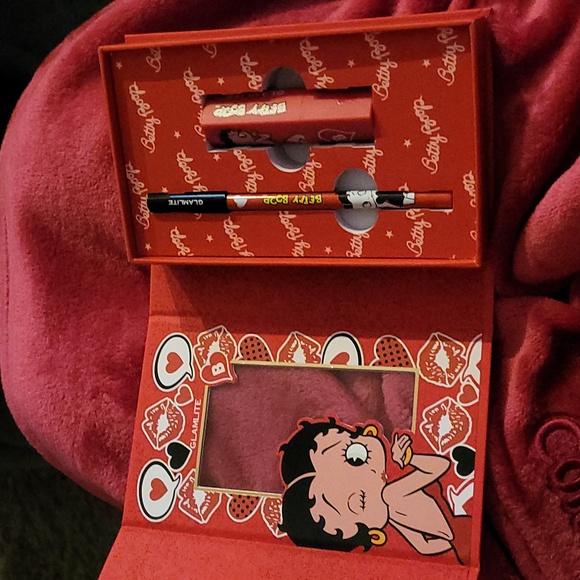 Glamlite Betty Boop Lip Kit - Picture 7 of 9